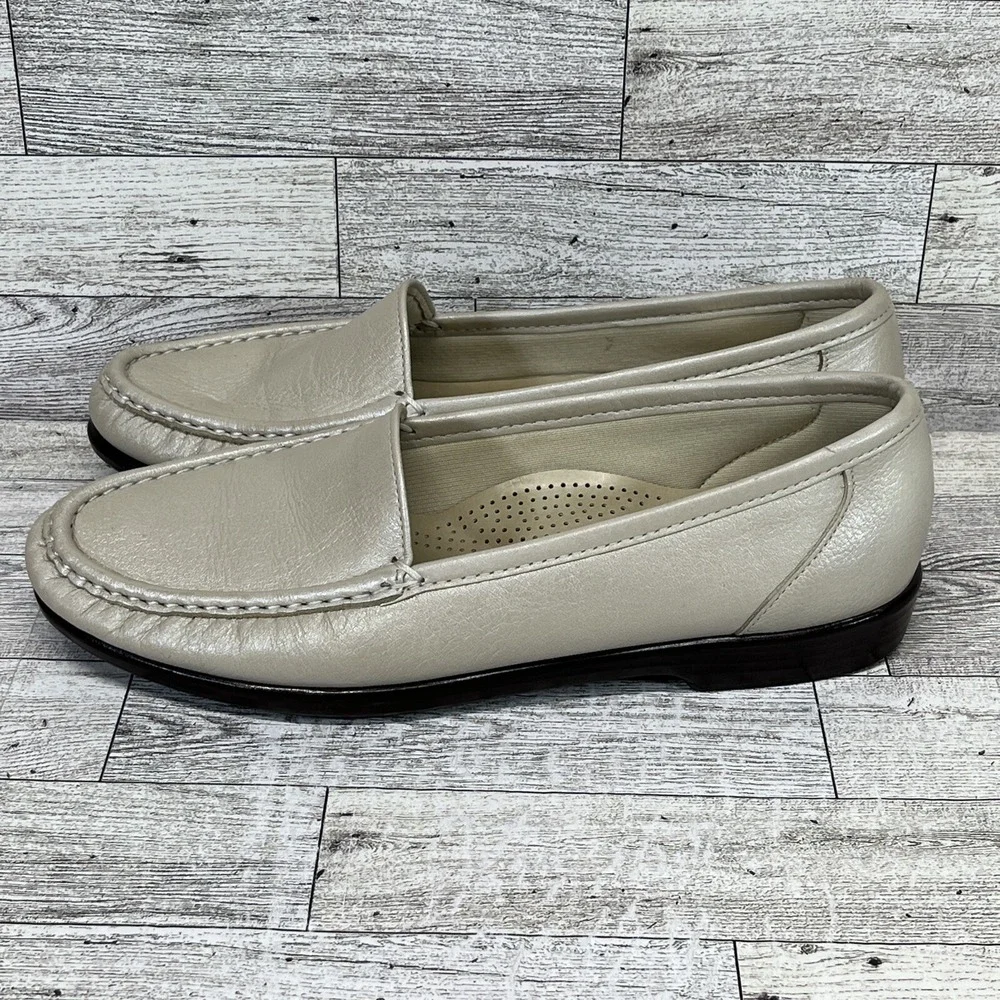 SAS Tripad Comfort Simplify Slip On Loafer‎ Pearl Bone Ivory Women Size 9N